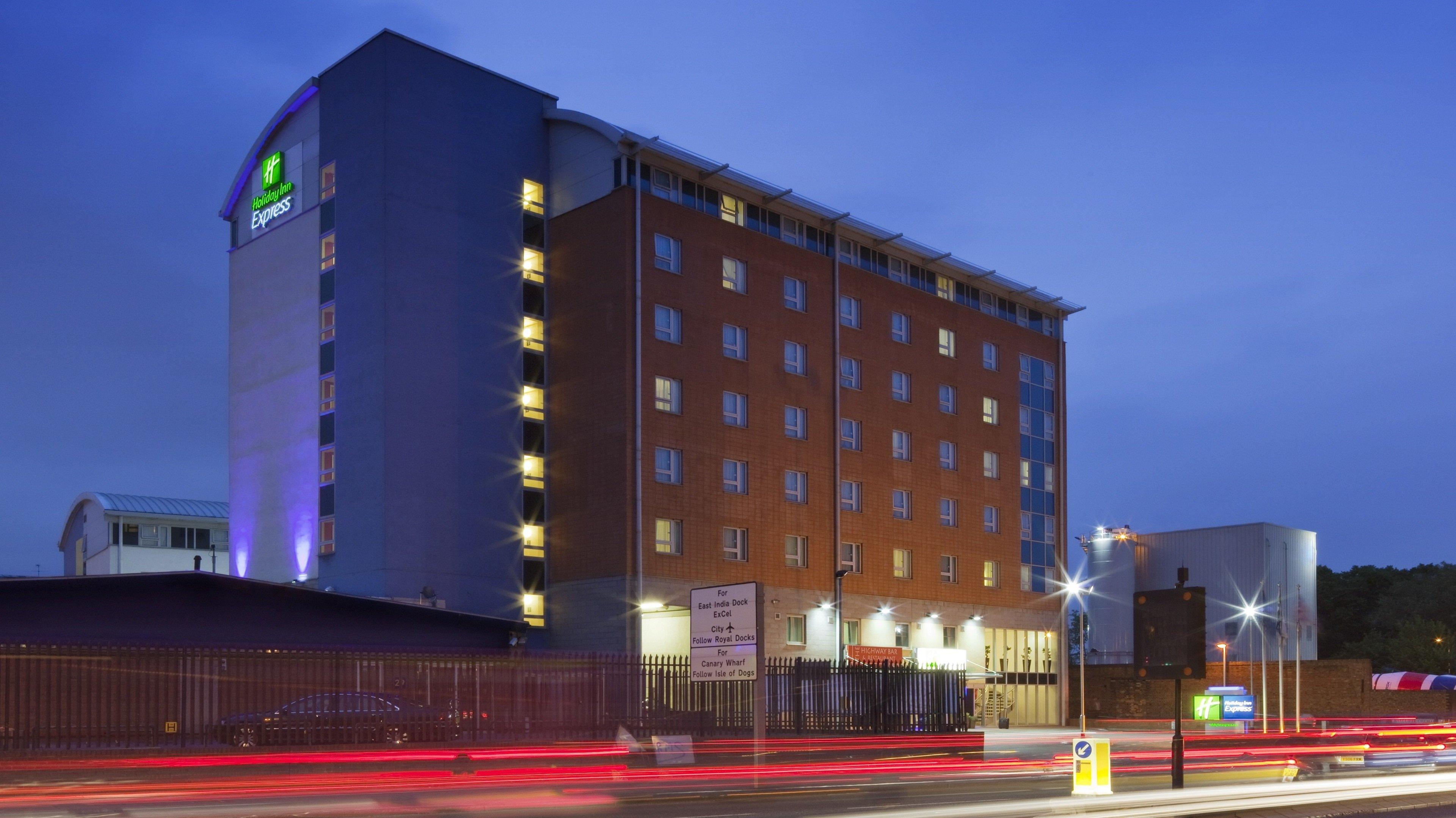 HOTEL HOLIDAY INN EXPRESS LONDON LIMEHOUSE LONDON 3* (United Kingdom) -  from C$ 258 | iBOOKED